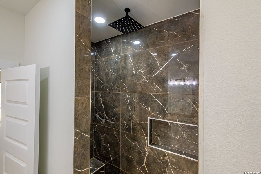 Close-up of interior finishes inside a home in , Laredo (Image 11).