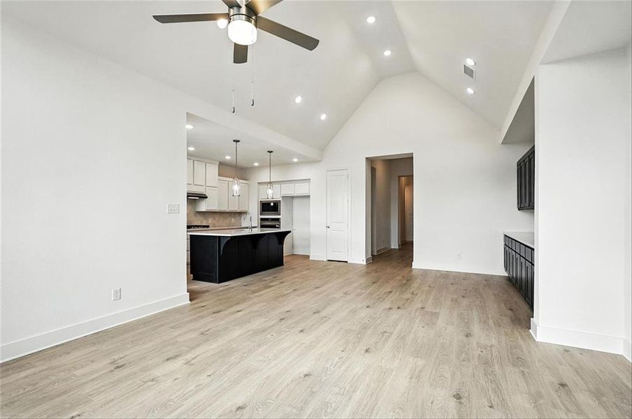 3146DuckHeightsKAHLCM010