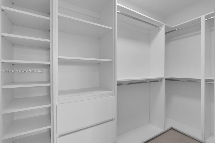 Spacious, unfurnished interior of a new home in , West Palm Beach (Image 36). Spacious, unfurnished interior of a new home in , West Palm Beach (Image 36).