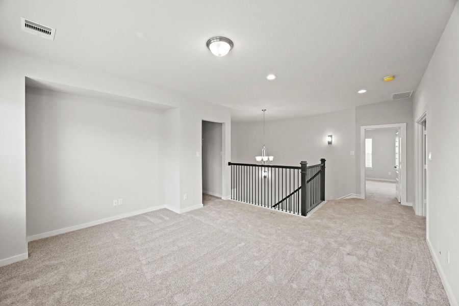 Spacious, unfurnished interior of a new home in Barton Creek Ranch, Conroe (Image 20). Spacious, unfurnished interior of a new home in Barton Creek Ranch, Conroe (Image 20).