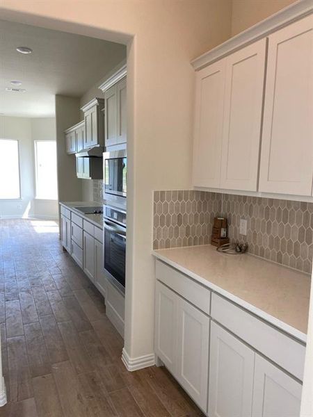Furnished interior view inside a new home in Hillview Addition, Decatur (Image 6).