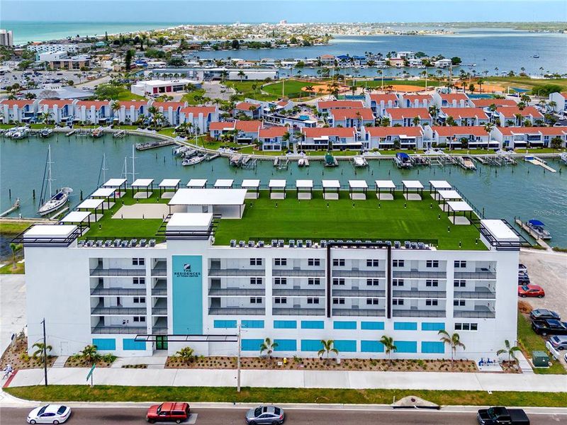 Condo located in Madeira Beach, FL showcasing its design and architecture (Image 32).