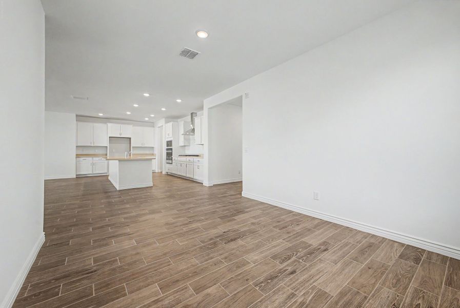 Spacious, unfurnished interior of a new home in Miravida, Surprise (Image 8). Spacious, unfurnished interior of a new home in Miravida, Surprise (Image 8).