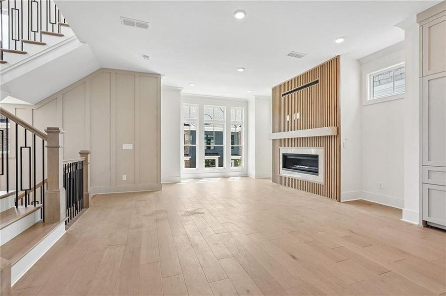 Spacious, unfurnished interior of a new home in Park Walke, Alpharetta (Image 50).