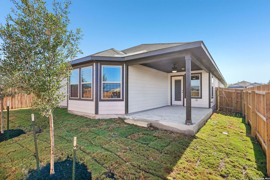 Exterior details and patio area of a home in Remington Ranch, San Antonio (Image 27).