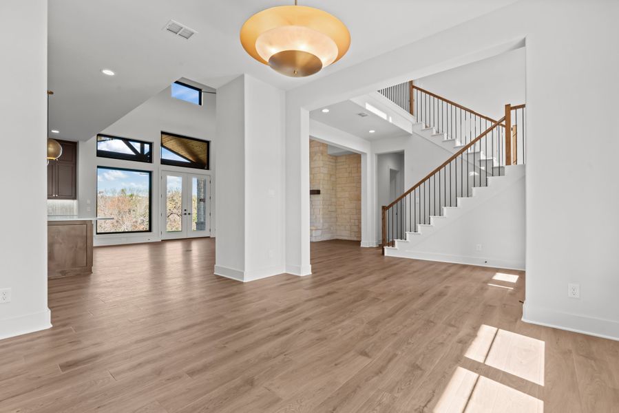 Spacious, unfurnished interior of a new home in Eagles Bluff, Hudson Oaks (Image 27). Spacious, unfurnished interior of a new home in Eagles Bluff, Hudson Oaks (Image 27).