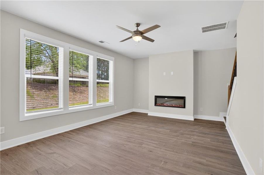 Spacious, unfurnished interior of a new home in , Villa Rica (Image 18).