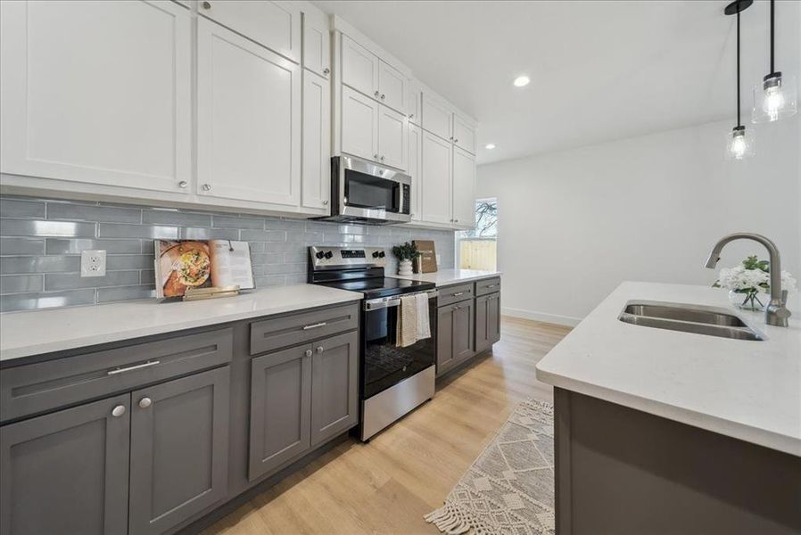 Furnished interior view inside a new home in , Fort Worth (Image 11).