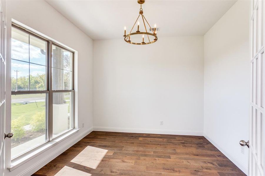 Spacious, unfurnished interior of a new home in Parker Ridge, Weatherford (Image 16).