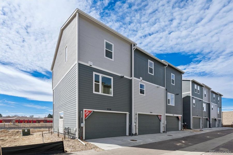 2 Car Attached Garage 2 Car Attached Garage