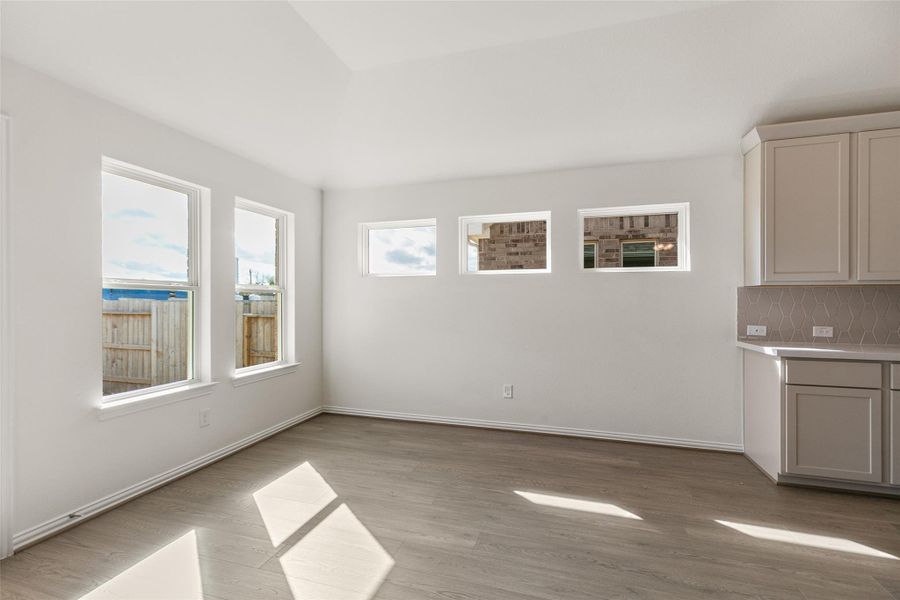 Spacious, unfurnished interior of a new home in Coastal Point, League City (Image 20).