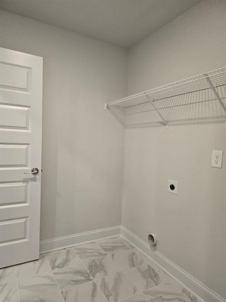 Spacious, unfurnished interior of a new home in Waters Edge, Mansfield (Image 28).