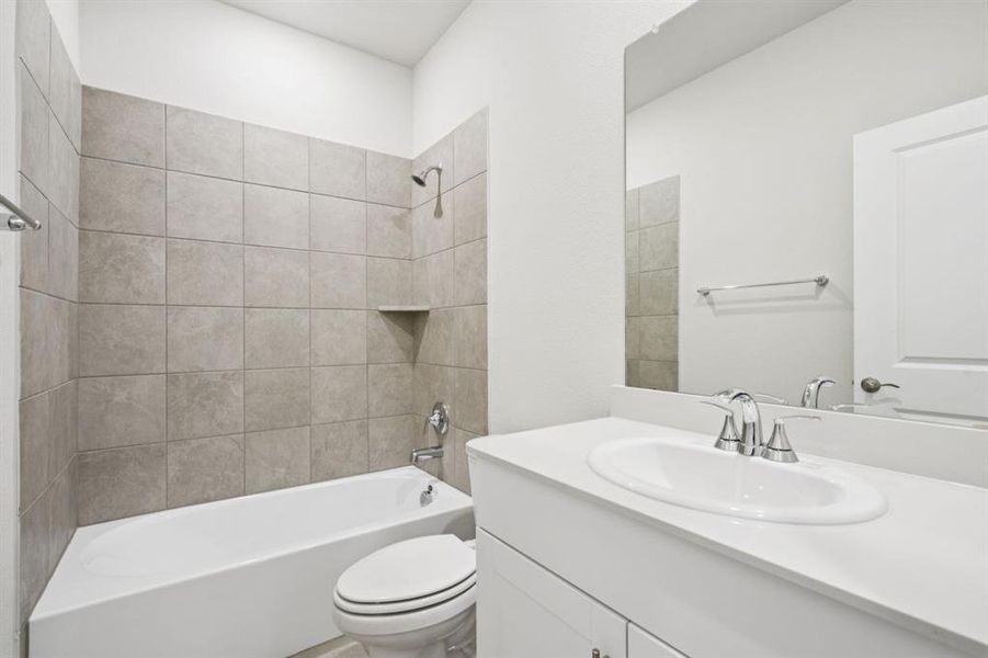 Photo is not of the actual home, but is an inspirational photo of builder’s model home and may depict options, furnishings, and/or decorator features that are not included. Photo is not of the actual home, but is an inspirational photo of builder’s model home and may depict options, furnishings, and/or decorator features that are not included.