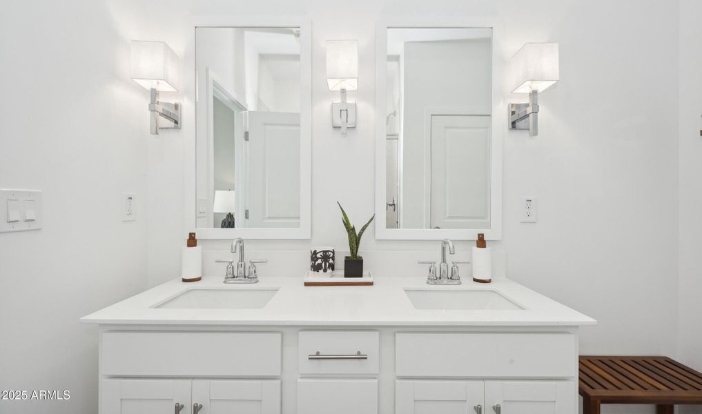 158604_Laveen Springs_Clyde_Primary Bath 158604_Laveen Springs_Clyde_Primary Bath