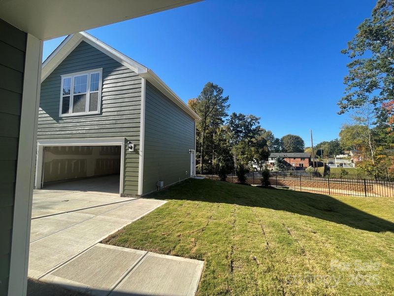 Exterior details and patio area of a home in Arbor Village, Matthews (Image 4). Exterior details and patio area of a home in Arbor Village, Matthews (Image 4).