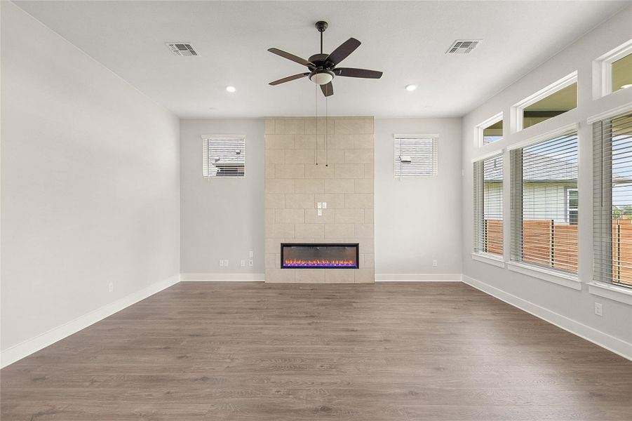 *PHOTO REPRESENTATIVE OF FLOORPLAN ONLY*