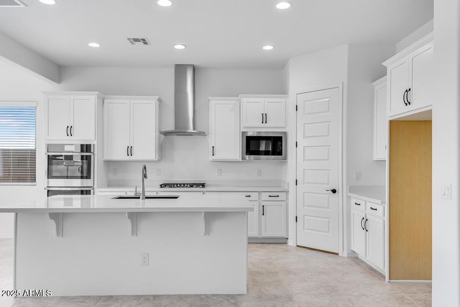 17819 W PASADENA - Ready Now!