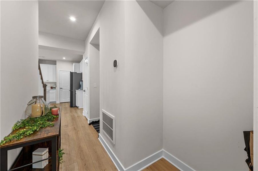 Spacious, unfurnished interior of a new home in , Calhoun (Image 24).