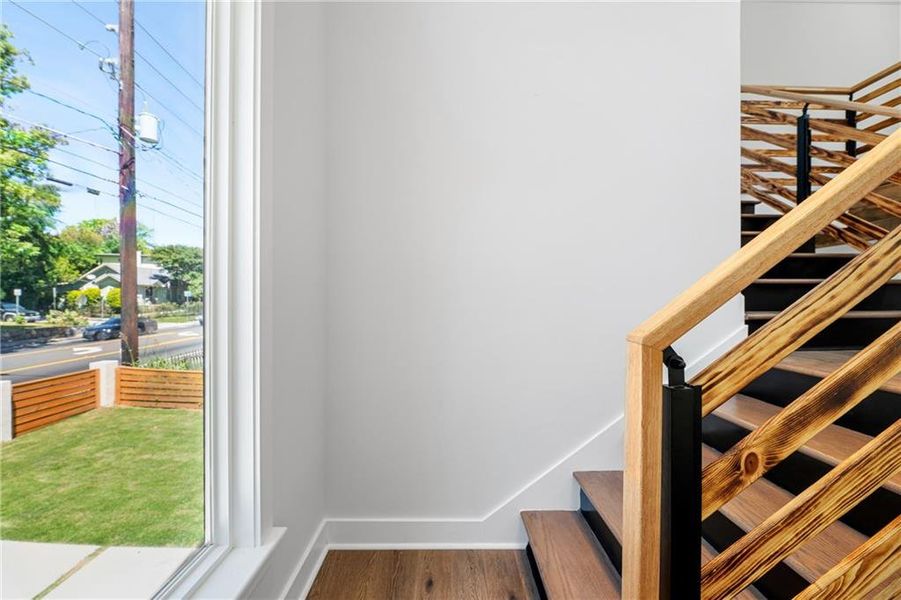 Spacious, unfurnished interior of a new home in , Atlanta (Image 26).