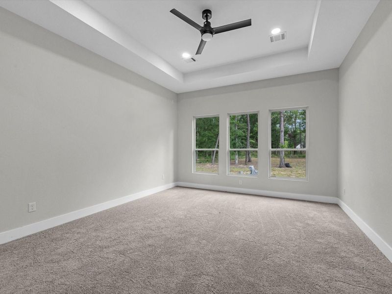 Spacious, unfurnished interior of a new home in , Dayton (Image 12).