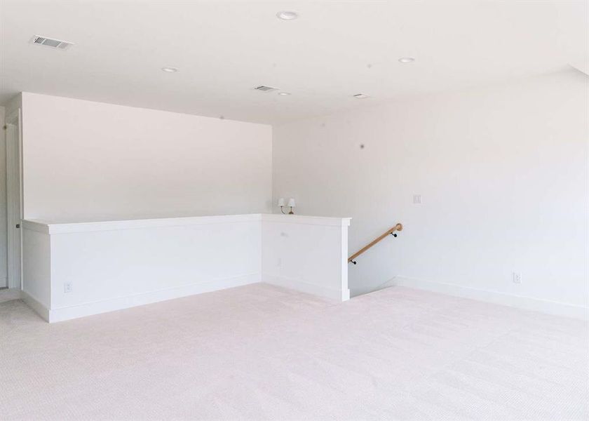 Image 30 of a home in .