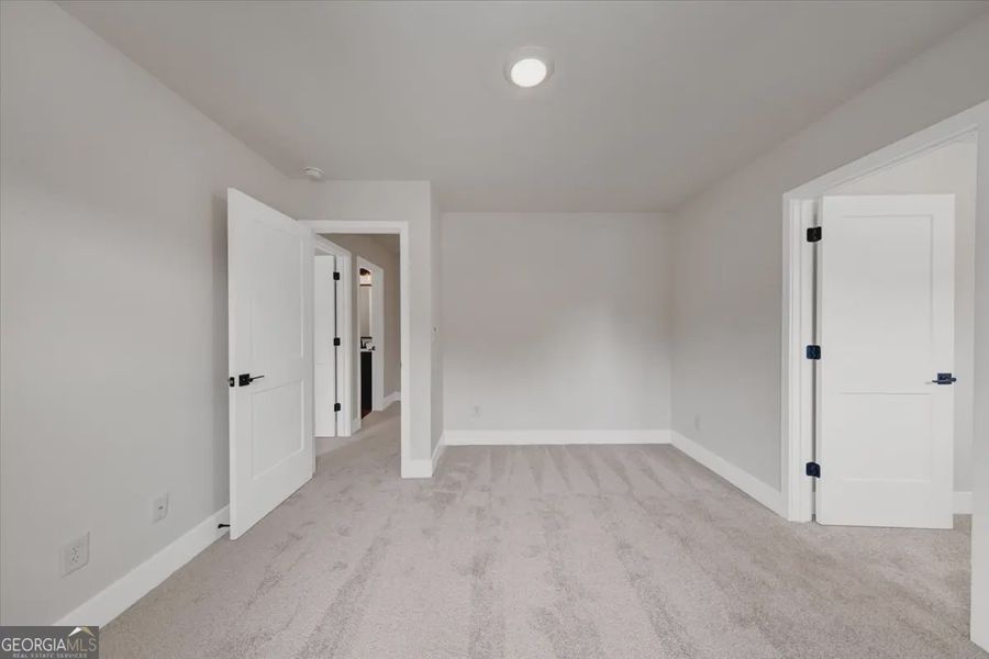 Spacious, unfurnished interior of a new home in Canterbury Villas, Carrollton (Image 28). Spacious, unfurnished interior of a new home in Canterbury Villas, Carrollton (Image 28).
