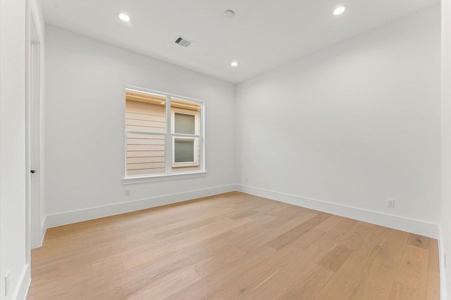 Secondary bedroom 3
