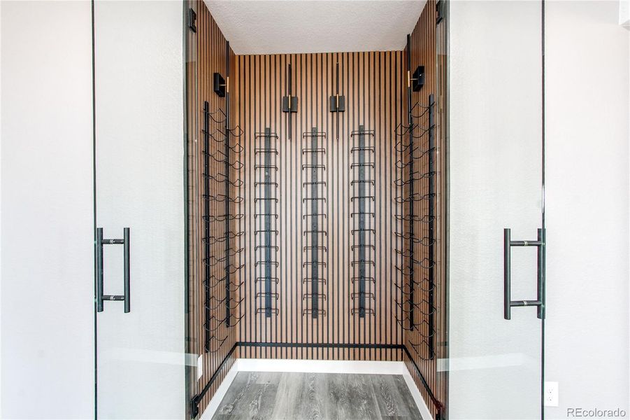 Spacious, unfurnished interior of a new home in , Strasburg (Image 32).