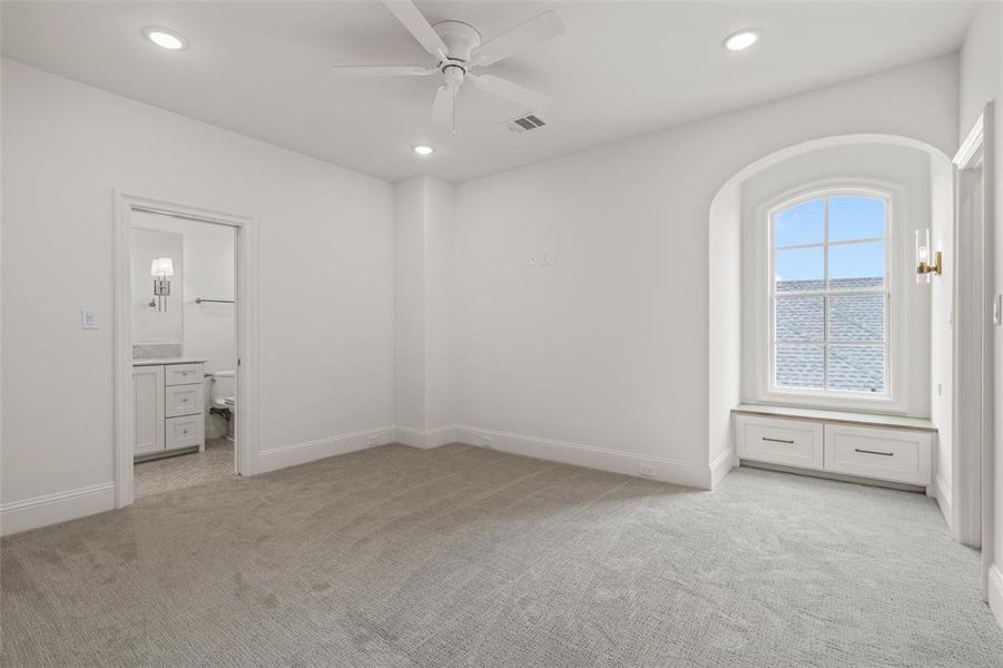 Spacious, unfurnished interior of a new home in , McGregor (Image 34).