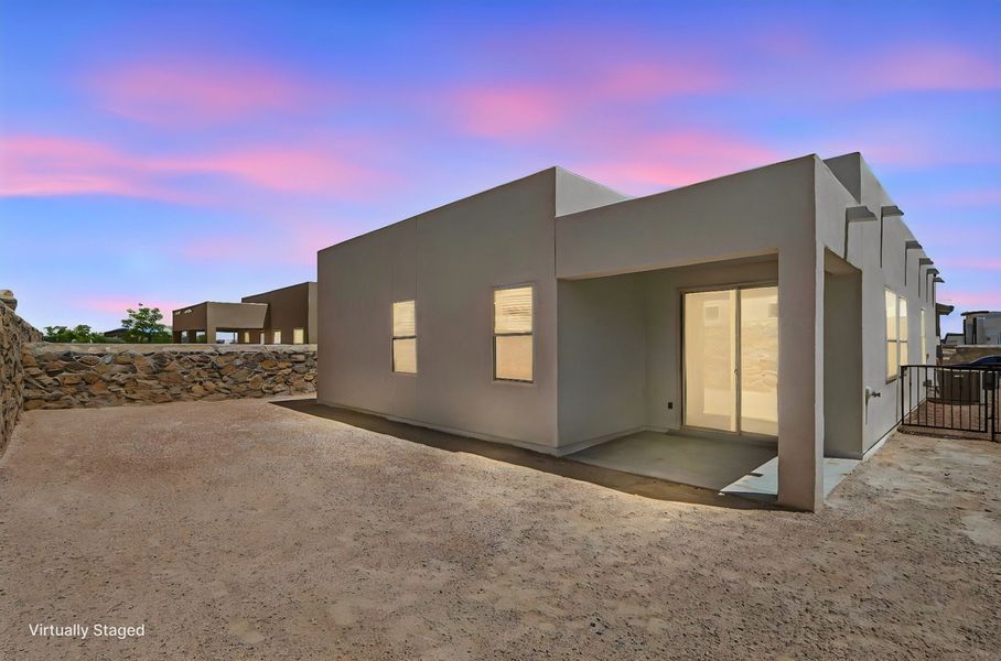 Exterior details and patio area of a home in Hillside Park, El Paso (Image 21).