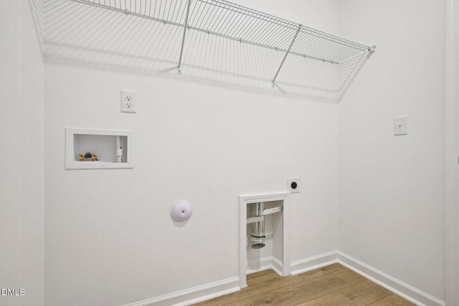 24-web-or-mls-Ken Dr-S1704-024