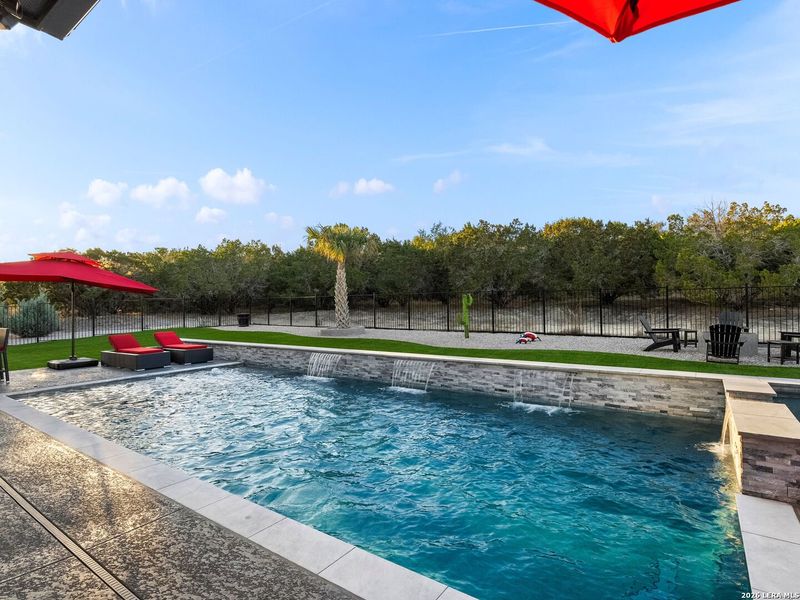 Community amenities in , Canyon Lake (Image 53).