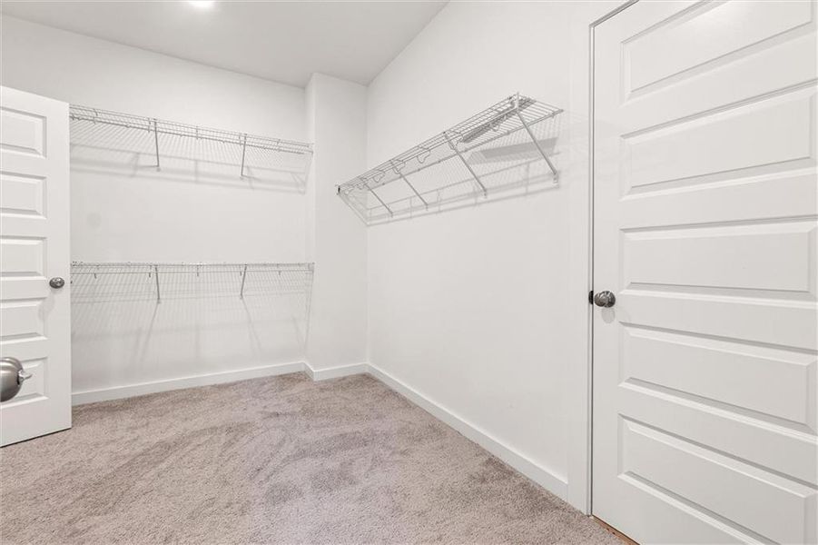 Spacious, unfurnished interior of a new home in Fireside Farms, Gainesville (Image 21).