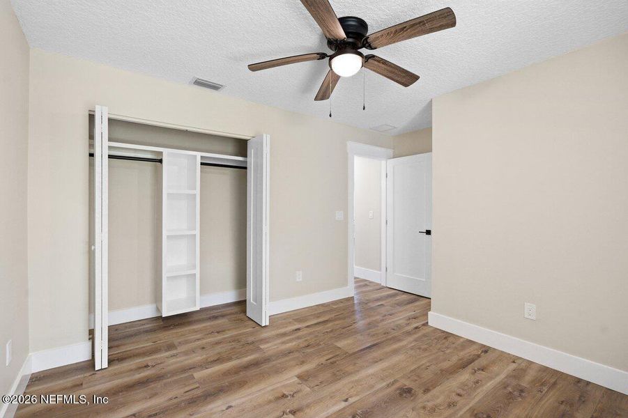 Spacious, unfurnished interior of a new home in , Jacksonville (Image 37).