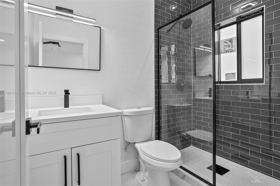 Furnished interior view inside a new home in , Fort Lauderdale (Image 3). Furnished interior view inside a new home in , Fort Lauderdale (Image 3).