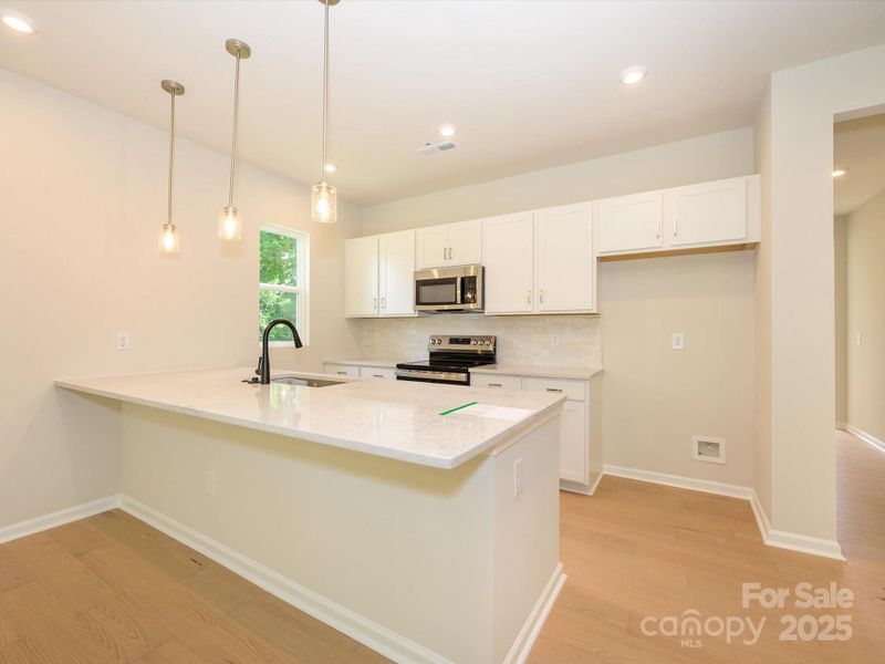 Step into the crisp and clean white kitchen! Step into the crisp and clean white kitchen!