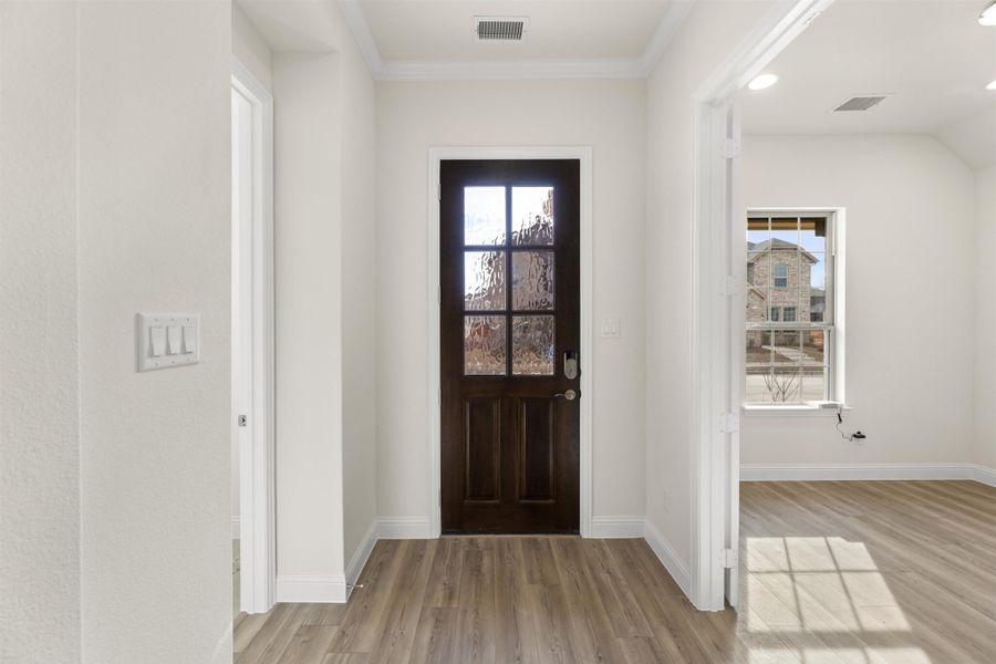 Representative unfurnished interior of a home built from the Juniper by UnionMain Homes in Edgewater, Fate (Image 15).
