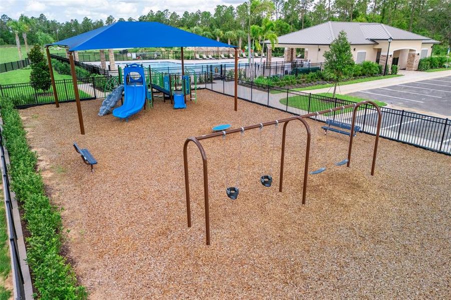 Community amenities in Eagletail Landings, Howey-in-the-Hills (Image 6).