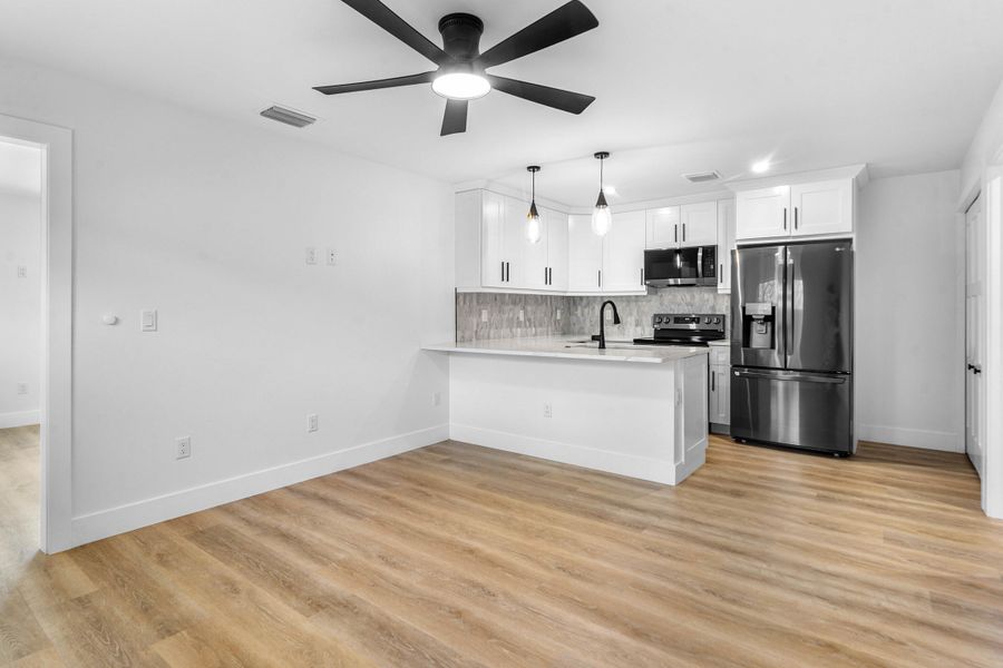 upstarts private guest suite