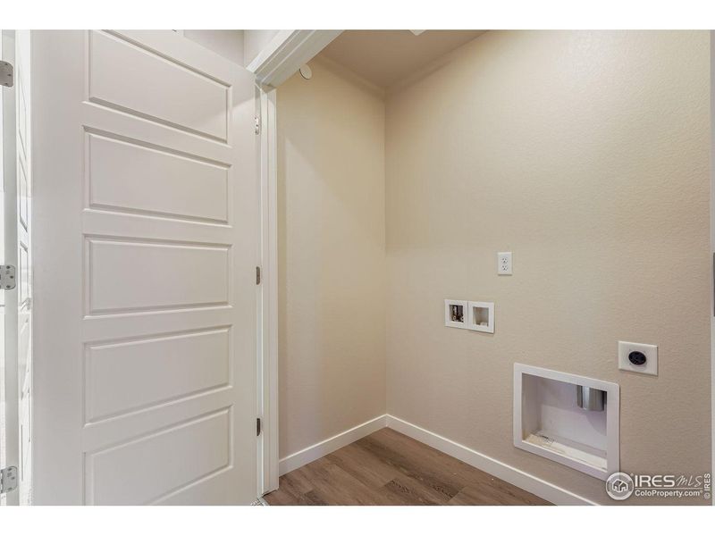 Spacious, unfurnished interior of a new home in Baseline, Broomfield (Image 23).
