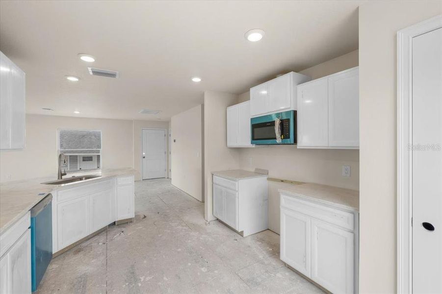 Image 27 of a home in .