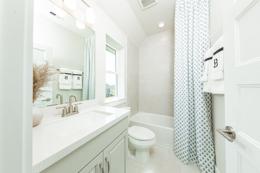 Representative furnished interior of a home built from the Alder by Beazer Homes in Arabella on the Prairie, Richmond (Image 17).