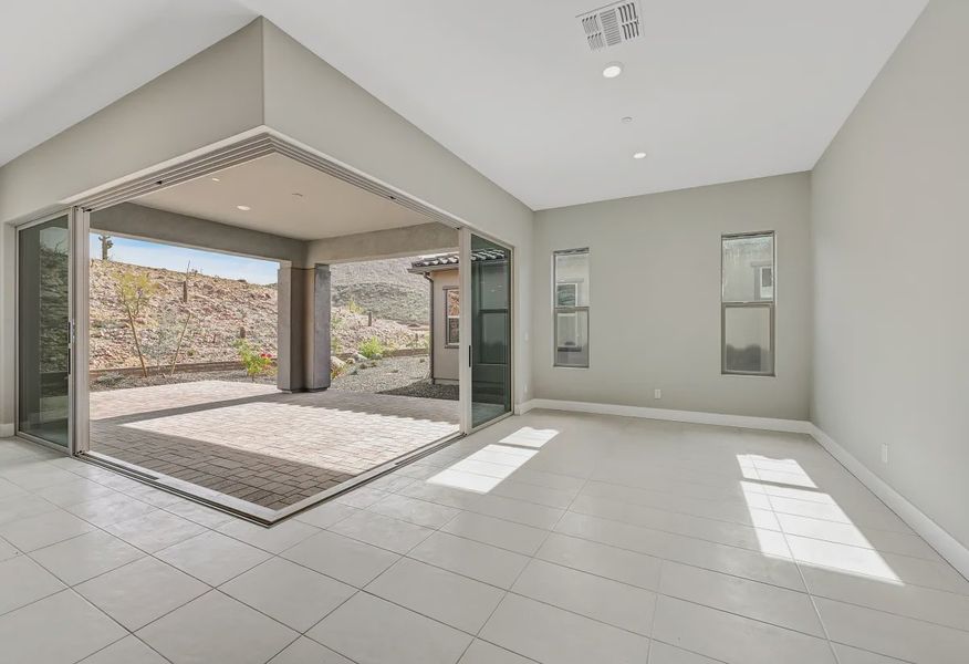 Trilogy Ridgecrest Savona Dining - 14 of 18 Trilogy Ridgecrest Savona Dining - 14 of 18