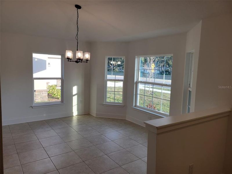 Spacious, unfurnished interior of a new home in Arbor Park, Leesburg (Image 15).