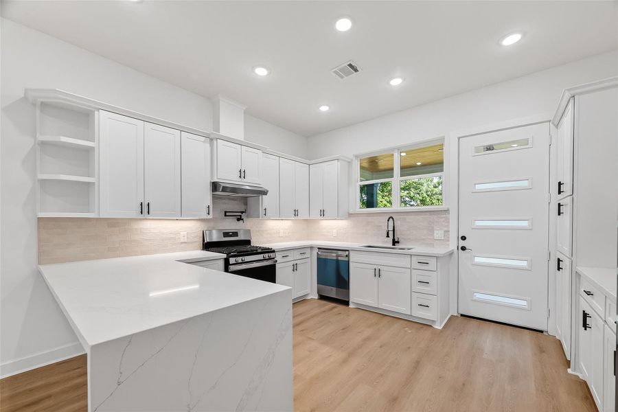 Furnished interior view inside a new home in , Houston (Image 6). Furnished interior view inside a new home in , Houston (Image 6).