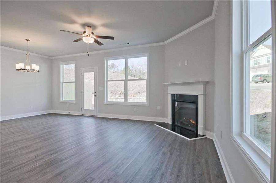 Spacious, unfurnished interior of a new home in , Gainesville (Image 18).