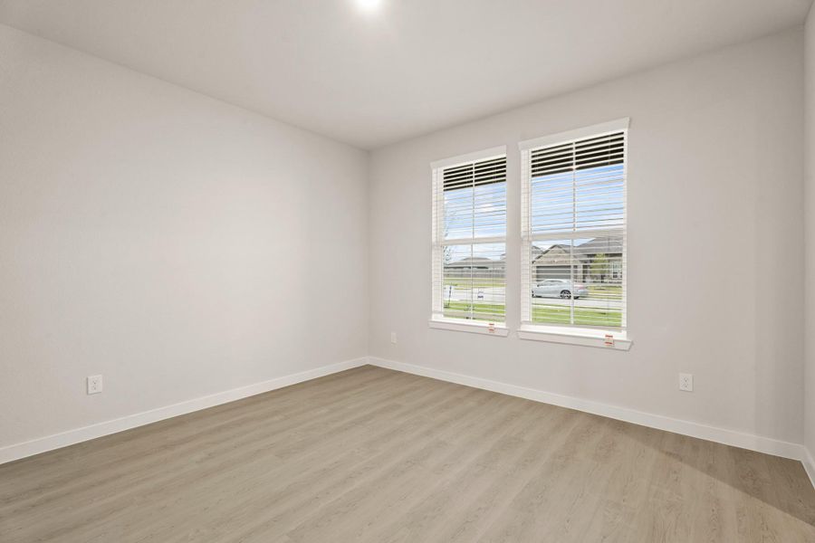 Spacious, unfurnished interior of a new home in Trails at Woodhaven, La Marque (Image 21).