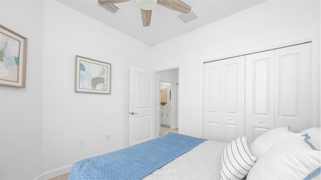 9282 Orchid Bed2 1of2 Base3