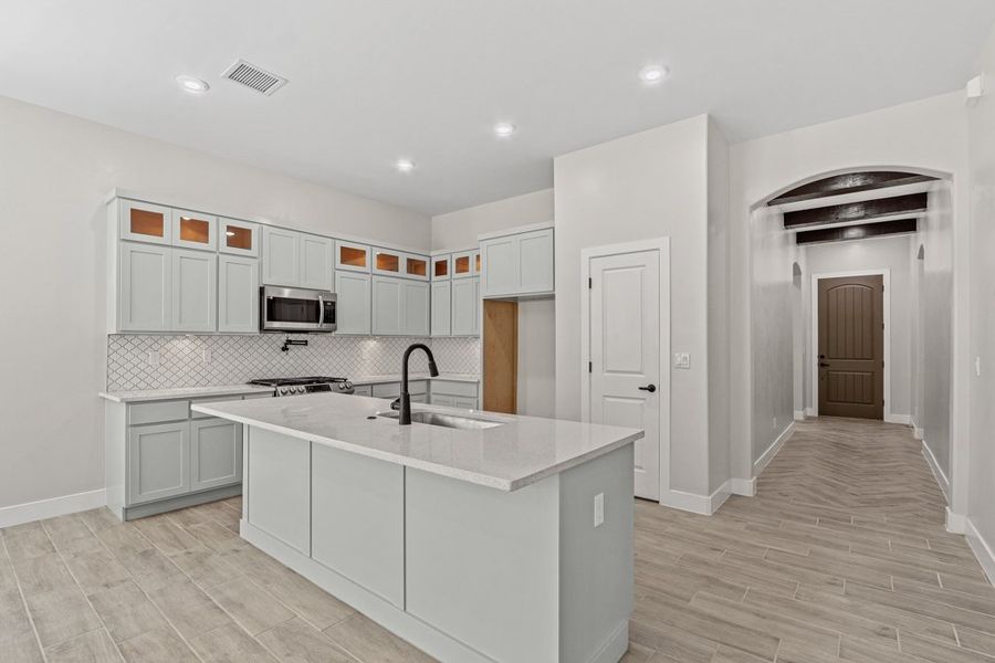 Representative furnished interior of a home built from the Sonoma by LEH. Homes in Tierra Del Este 90, El Paso (Image 14). Representative furnished interior of a home built from the Sonoma by LEH. Homes in Tierra Del Este 90, El Paso (Image 14).