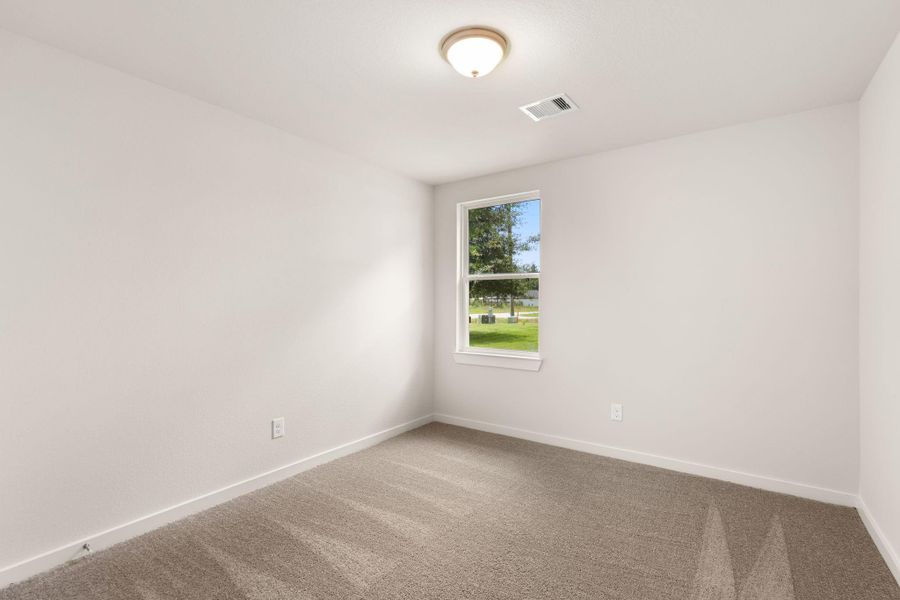 Spacious, unfurnished interior of a new home in Santa Fe, Cleveland (Image 11).
